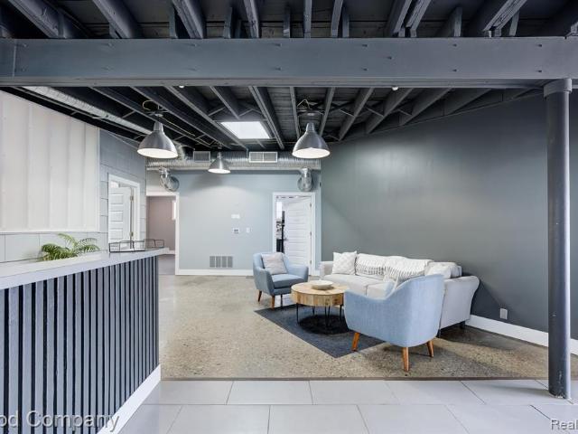 Commercial for sale in The Harrison, Royal Oak
