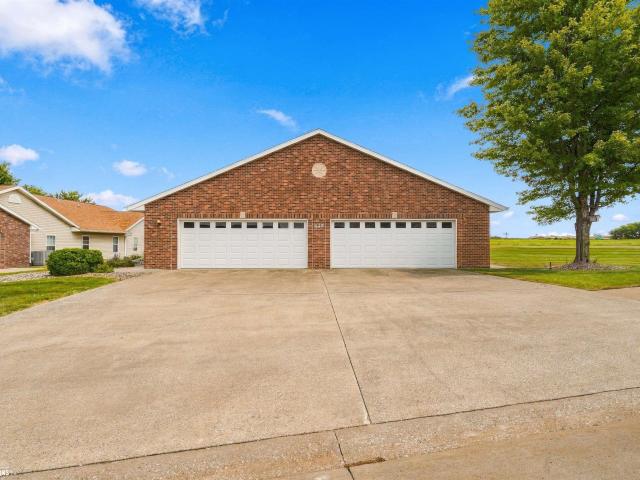 Condo for sale in West Burlington, Iowa