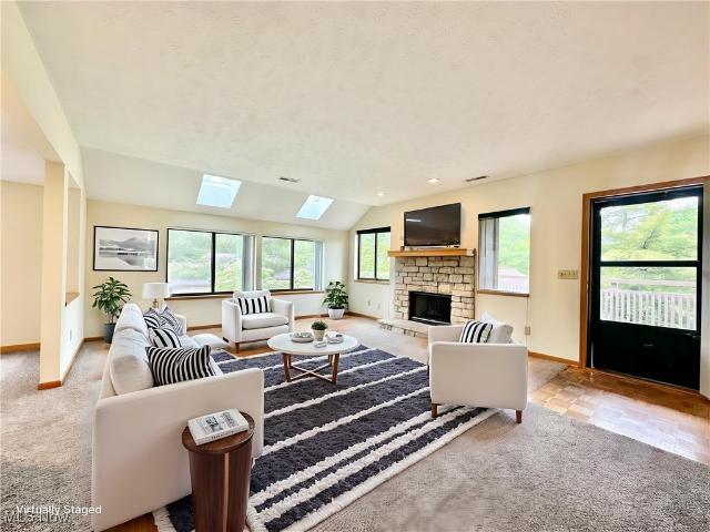 Condo for sale in Cuyahoga Falls