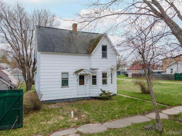House for sale in Iron River, Michigan