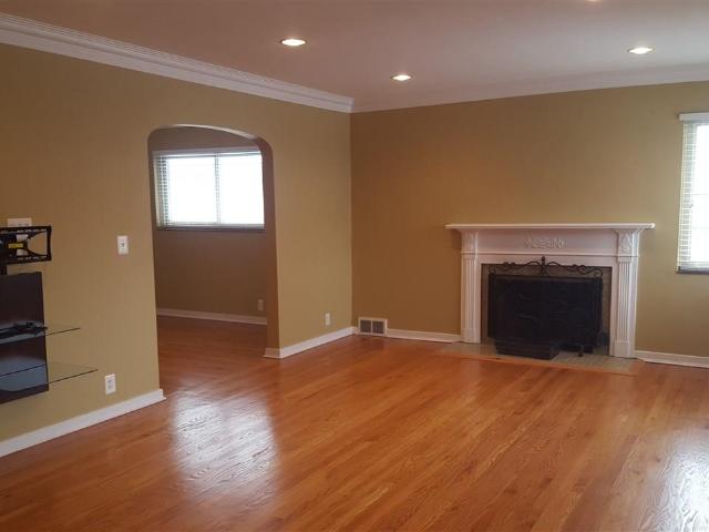 Property for rent in Grosse Pointe, Michigan