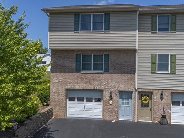 Townhouse for sale in Blair, Pennsylvania
