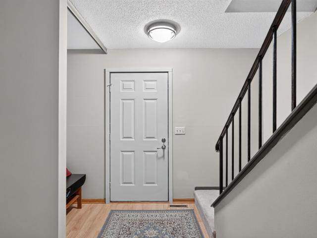 Townhouse for sale in Maple Grove, Hennepin County