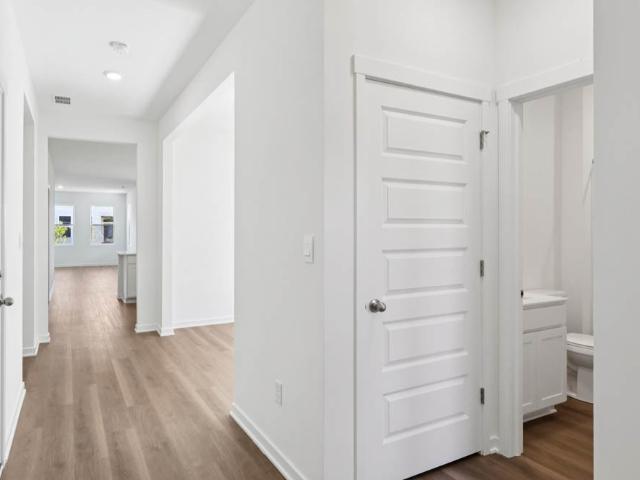 House for sale in Mchenry, Illinois
