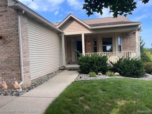 Condo for sale in Burton, Michigan