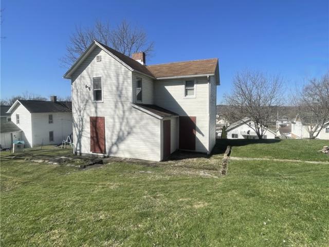 House for sale in New Castle, Pennsylvania
