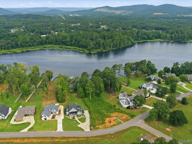 Land for sale in Scottsboro, Alabama
