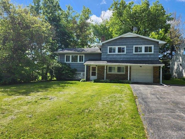 House for sale in Lisle, Illinois