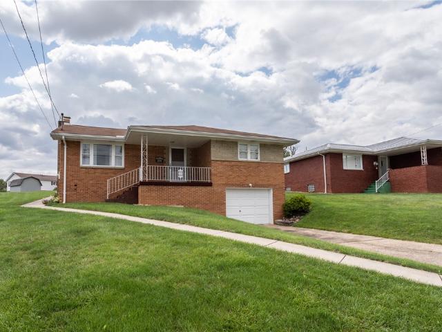 House for sale in Mount Pleasant, Pennsylvania