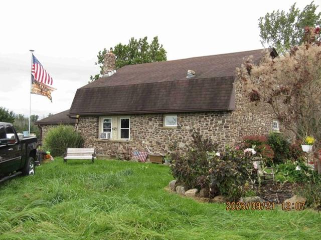 House for sale in Sandy Harbour Beach, Town of Hamlin