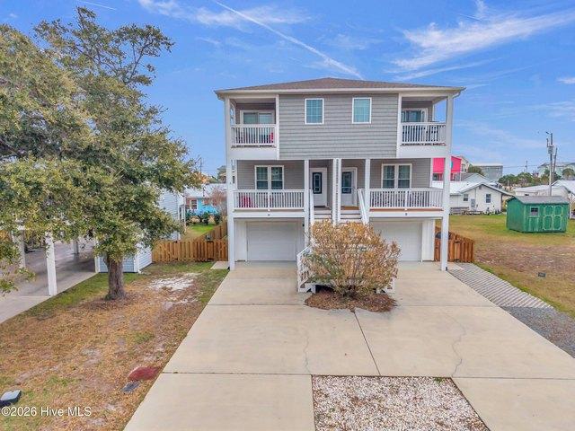 Townhouse for sale in Kure Beach, North Carolina