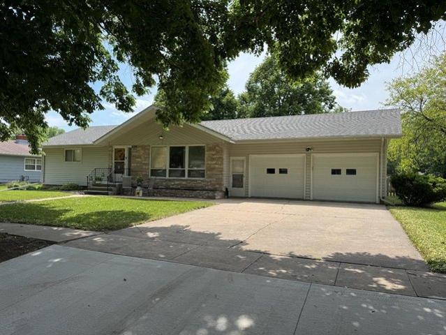 House for sale in Freeman, South Dakota