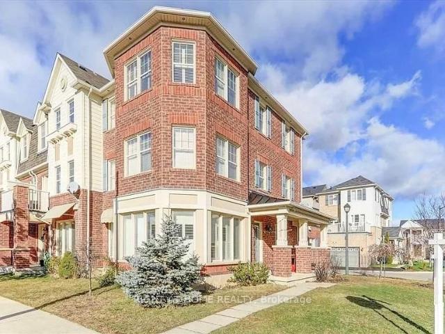 Townhouse for sale in Woburn, Ontario