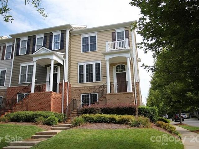 Townhouse for sale in Fort Mill, South Carolina