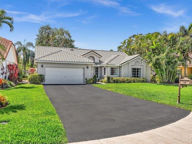 House for sale in Weston, Florida