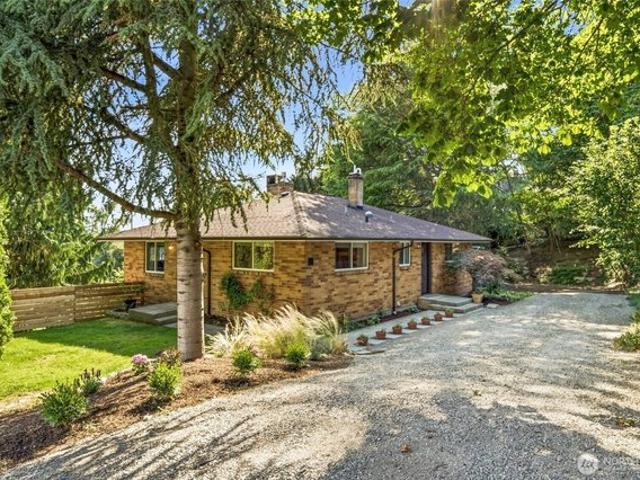 House for sale in Renton, Washington