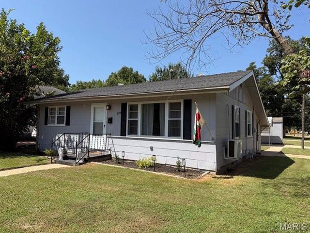 House for sale in Dexter, Missouri