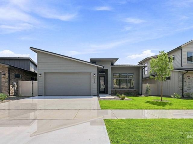 House for sale in Meridian, Idaho