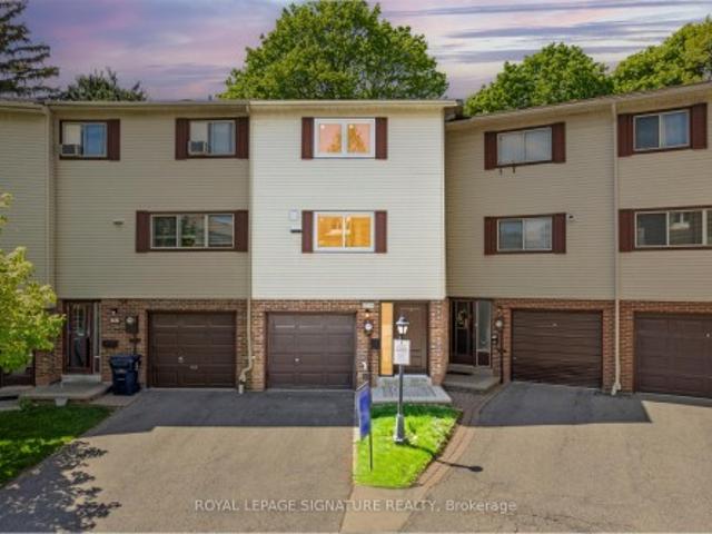 Townhouse for sale in Woburn, Ontario