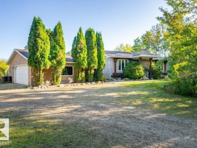House for sale in Alberta