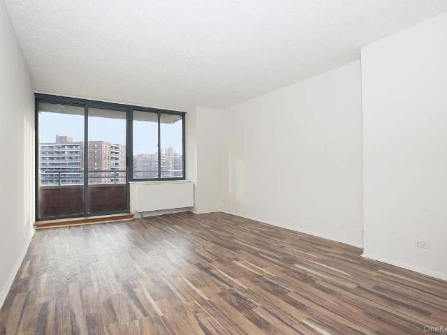 Condo for sale in Queens, Arverne