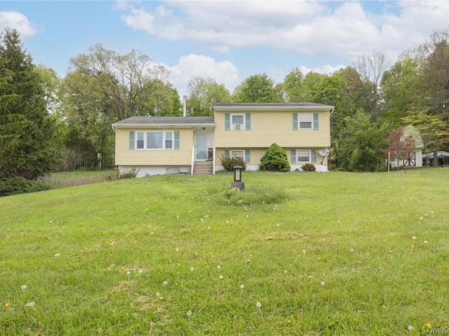 House for sale in Washingtonville, New York