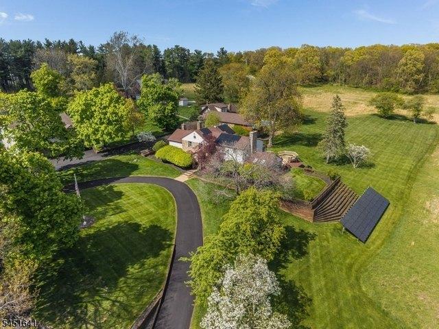 House for sale in Lebanon, New Jersey