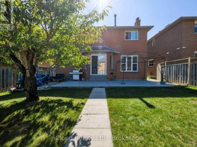 House for sale in Brampton, Golden Horseshoe