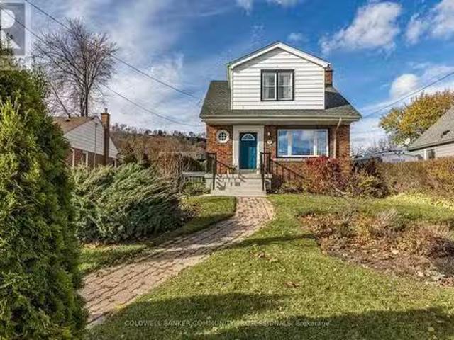 House for sale in Ancaster, Ontario