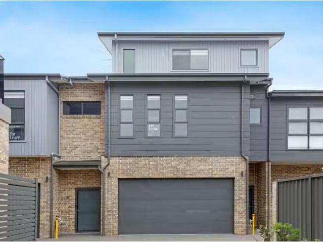 Condo for rent in Wollongong West, New South Wales
