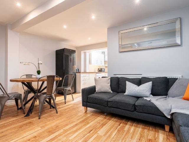 Apartment for rent in Ladybarn, Manchester