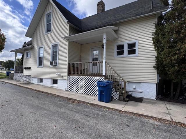 House for sale in Manistee, Manistee County