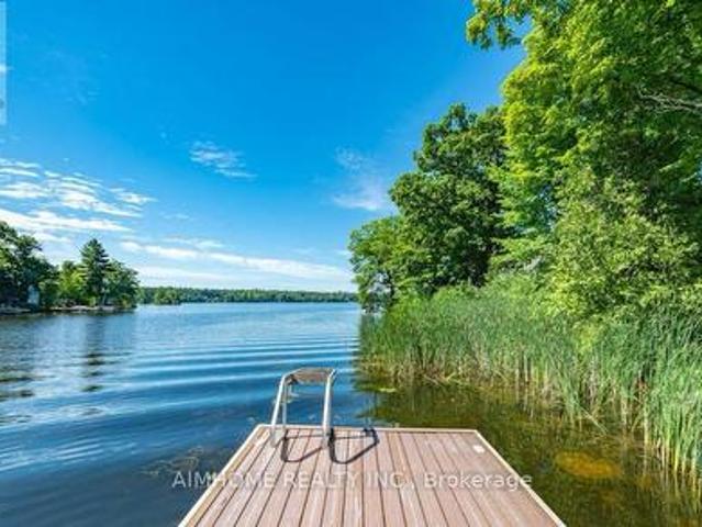 House for sale in Ontario