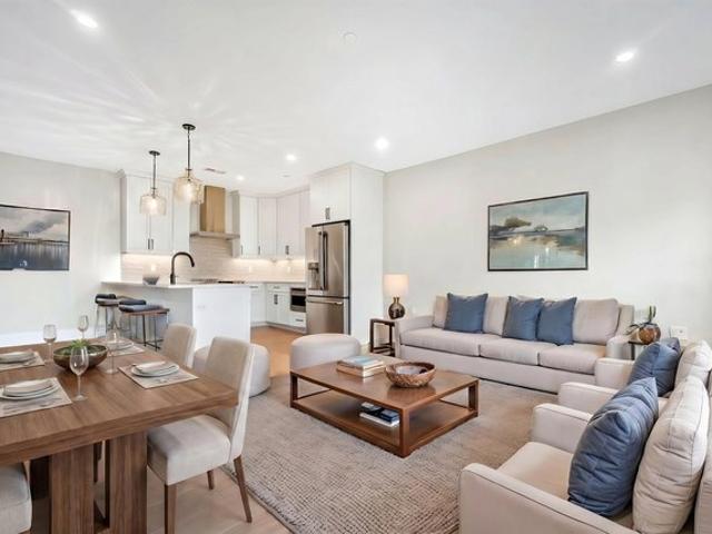 Condo for sale in Wakefield, Massachusetts