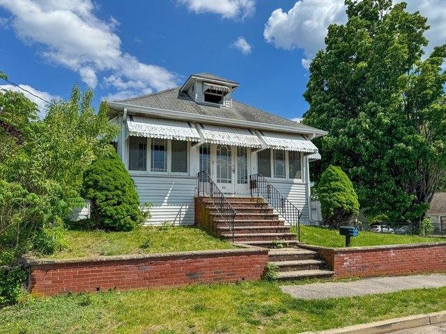 House for sale in Braintree, Massachusetts