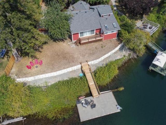House for sale in Lake Cowichan, British Columbia