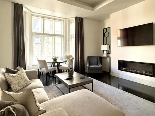 Apartment for rent in Mayfair, Greater London