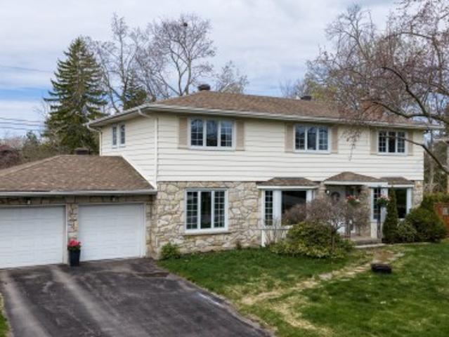 House for sale in Beaconsfield, Quebec