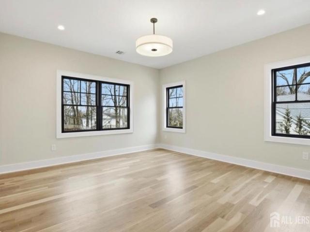 Property for sale in Edison, New Jersey