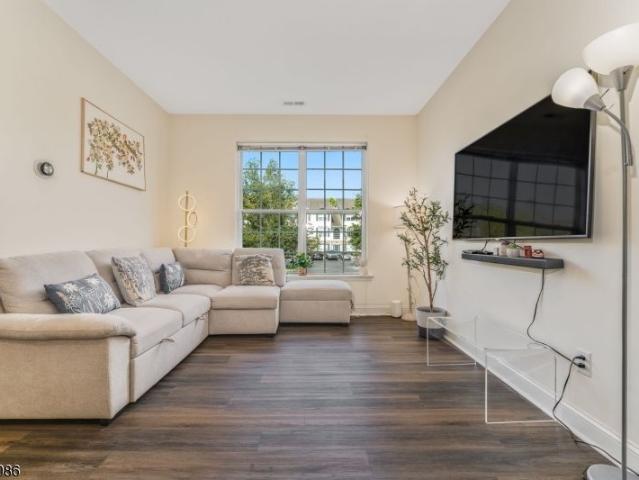Condo for rent in Stewartsville, New Jersey