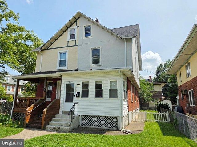 Townhouse for sale in Florence, New Jersey