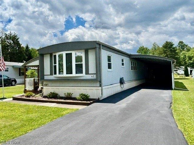 House for sale in Brookfield, Ohio