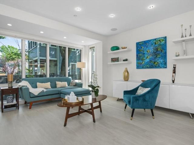 Condo for sale in Cambridge