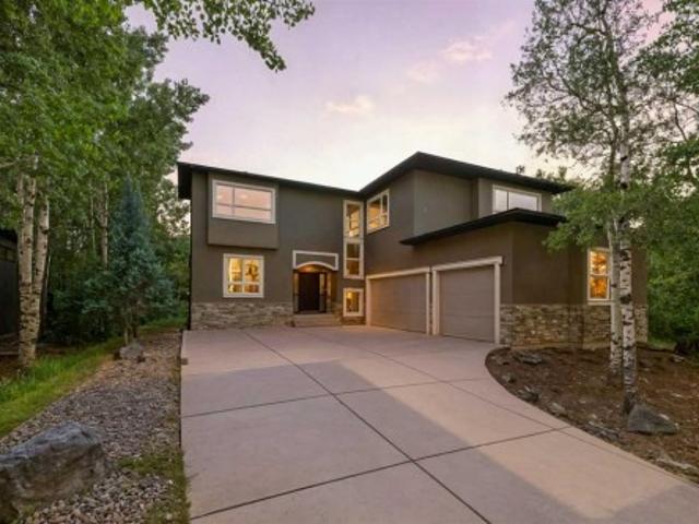 Condo for sale in Northwest, Alberta