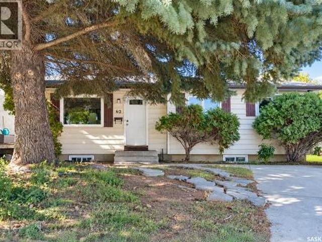 House for sale in College Park, Saskatoon