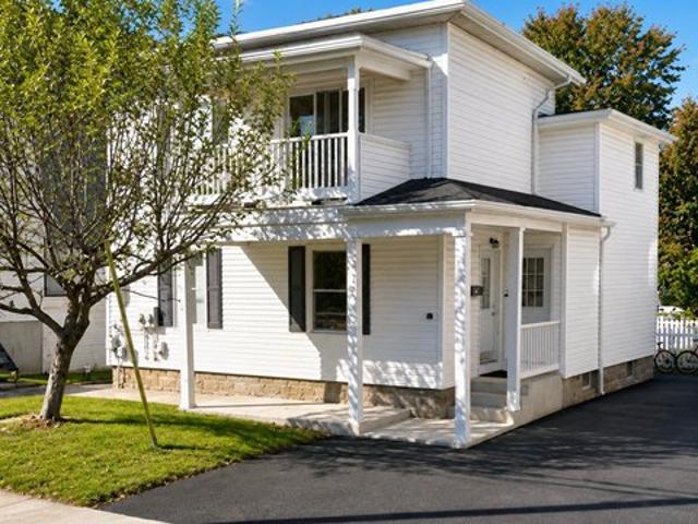 House for sale in Southington, Connecticut