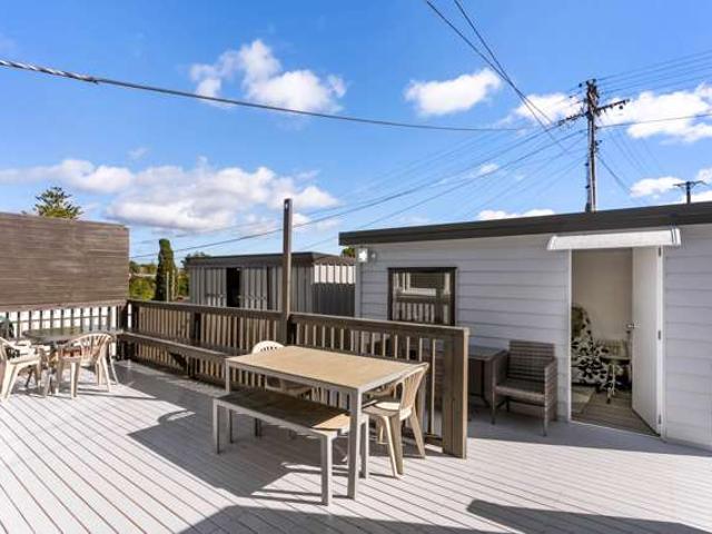 House for sale in Glen Eden, Waitākere Ranges