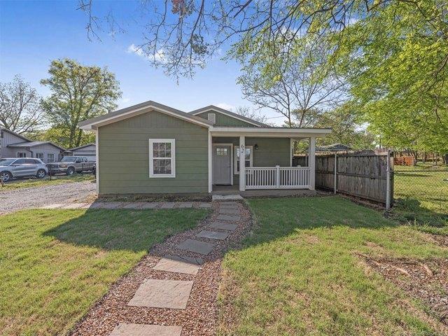 House for sale in Chouteau, Oklahoma