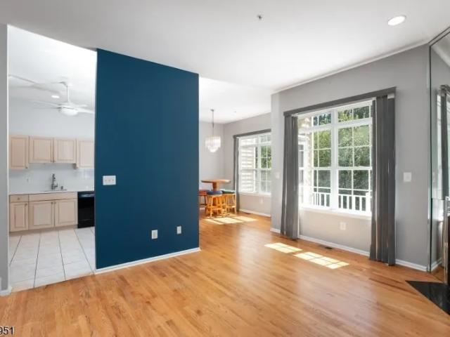 Condo for sale in Berkeley Heights, New Jersey