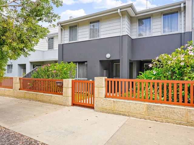 House for sale in Parklands, Western Australia